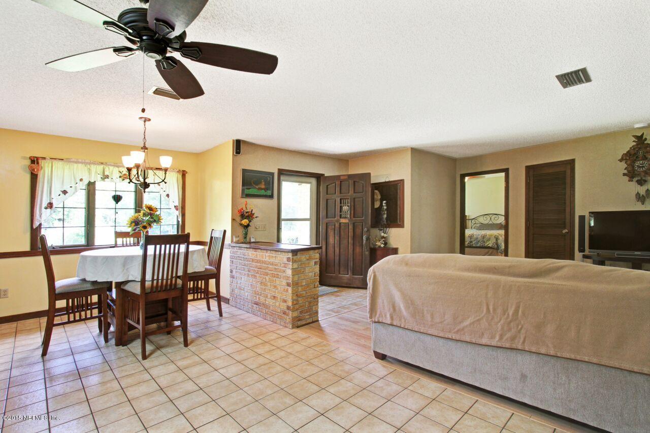 1516 Ropers Road Fleming Island, FL 32003 - Photo 14 of 41 Entering Home