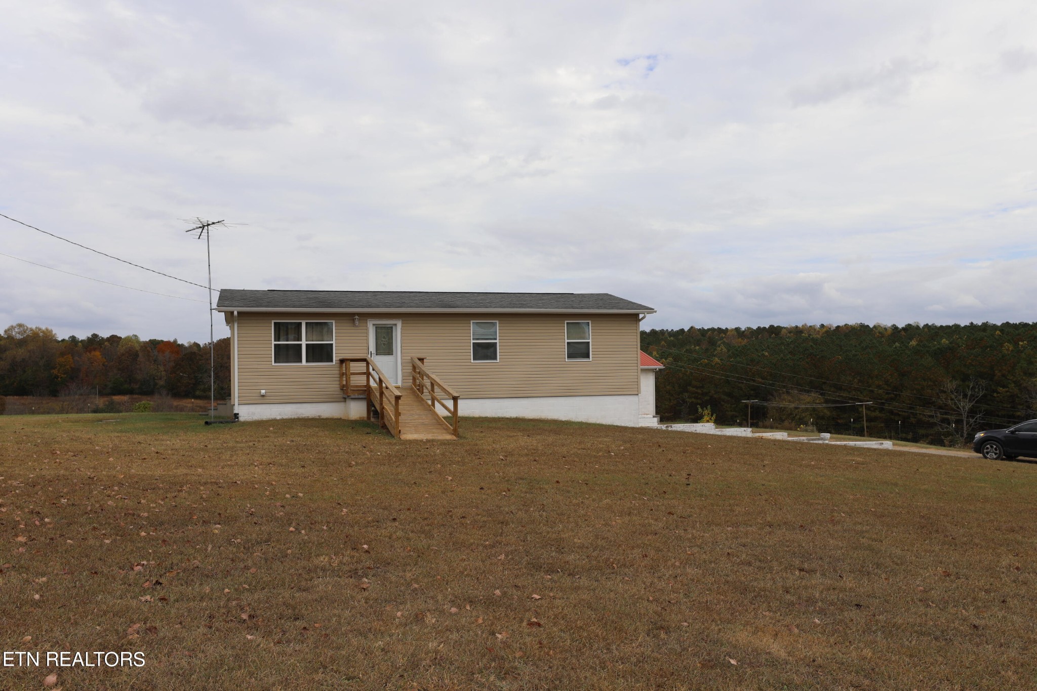 620 Ridge Road Madisonville, TN 37354 - Photo 8 of 47 Gallery Image 8
