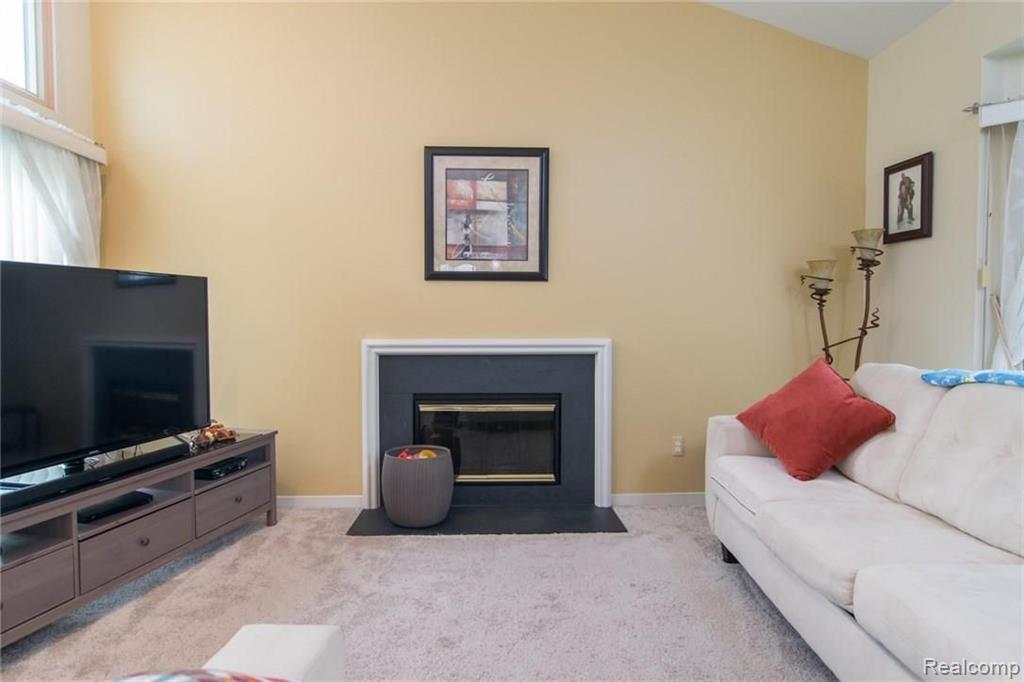 42571 Wimbleton Way Novi, MI 48377 - Photo 4 of 52