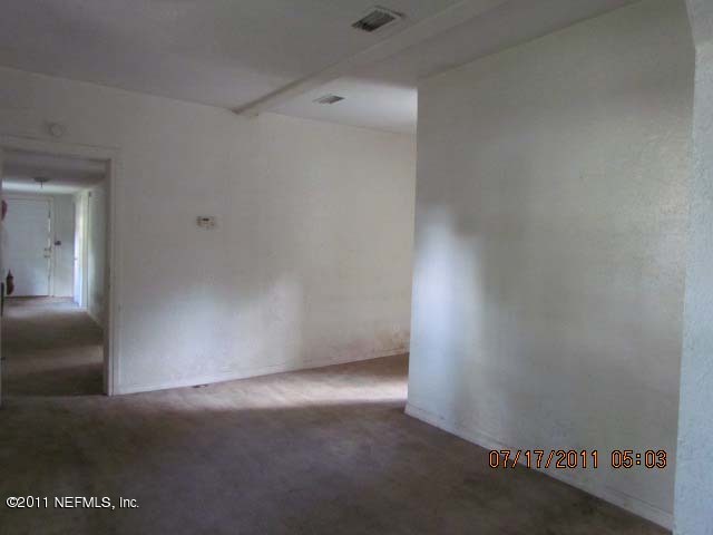 1833 Rutledge Avenue Jacksonville, FL 32208 - Photo 2 of 6 Front