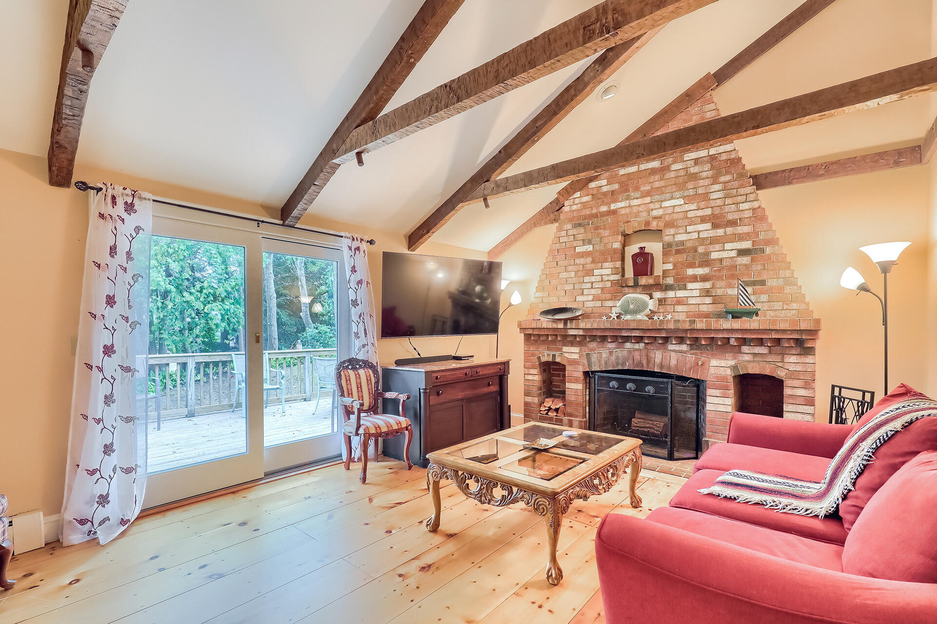 15 Old Post Road Harwich, MA 02645 - Photo 1 of 39 Living