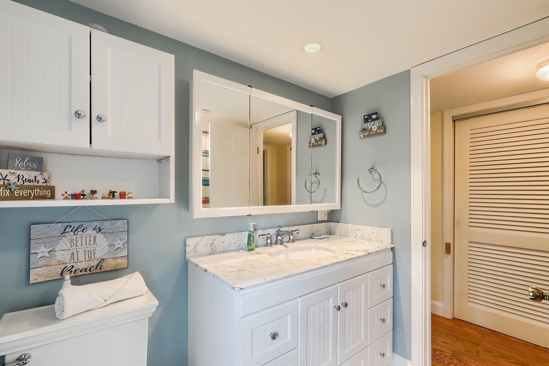 15 Old Post Road Harwich, MA 02645 - Photo 28 of 39 2nd Fl Bath