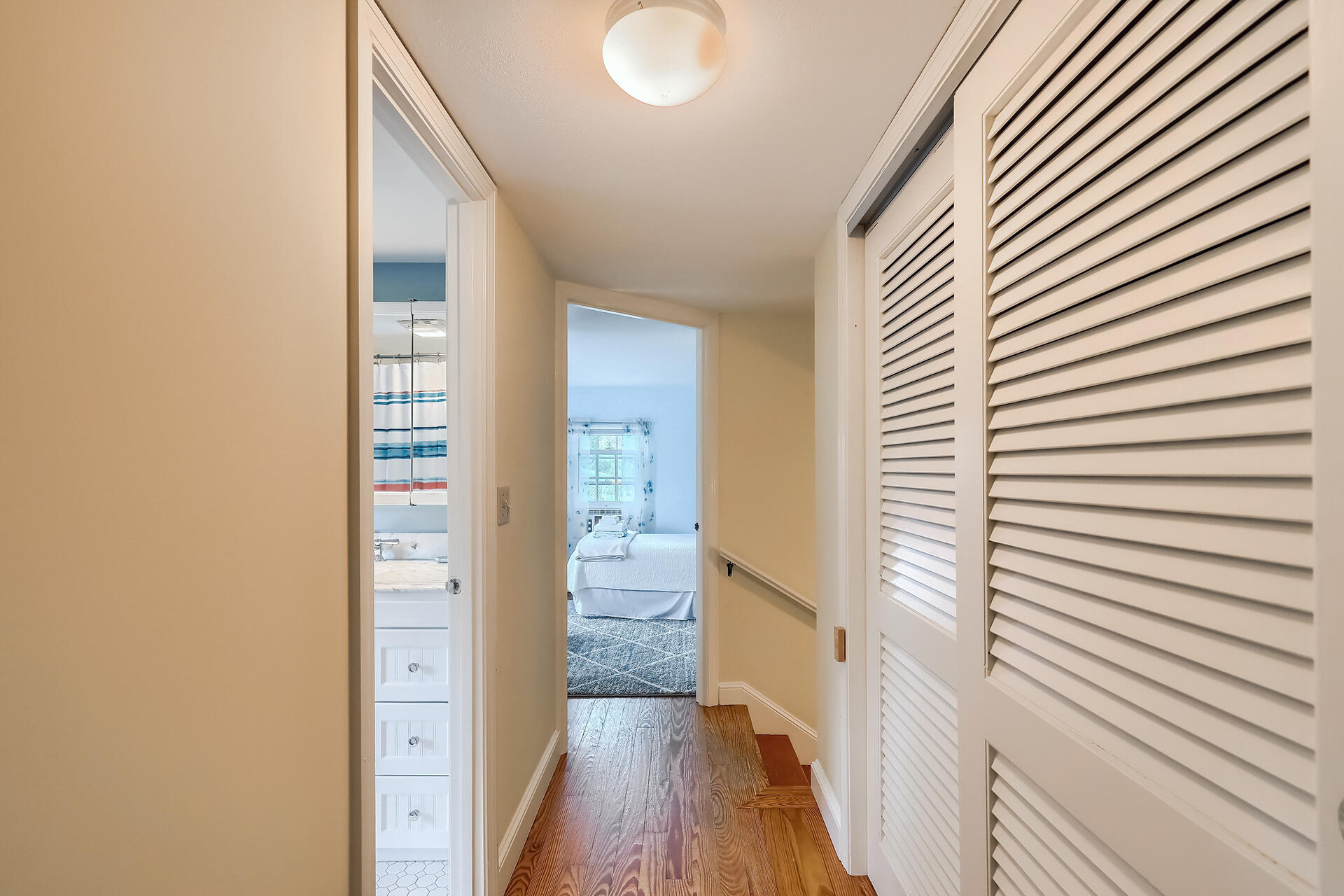 15 Old Post Road Harwich, MA 02645 - Photo 29 of 39 2nd Fl Hallway