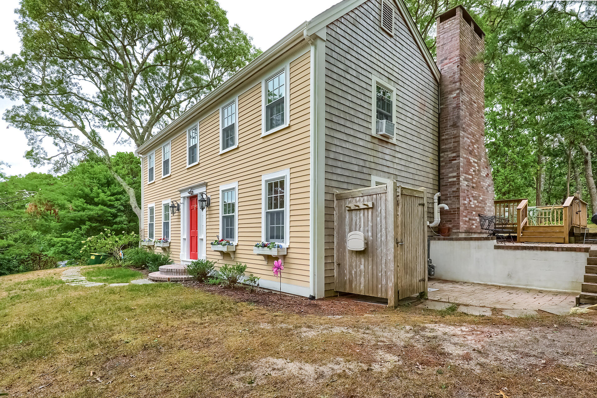 15 Old Post Road Harwich, MA 02645 - Photo 4 of 39 Front/Side