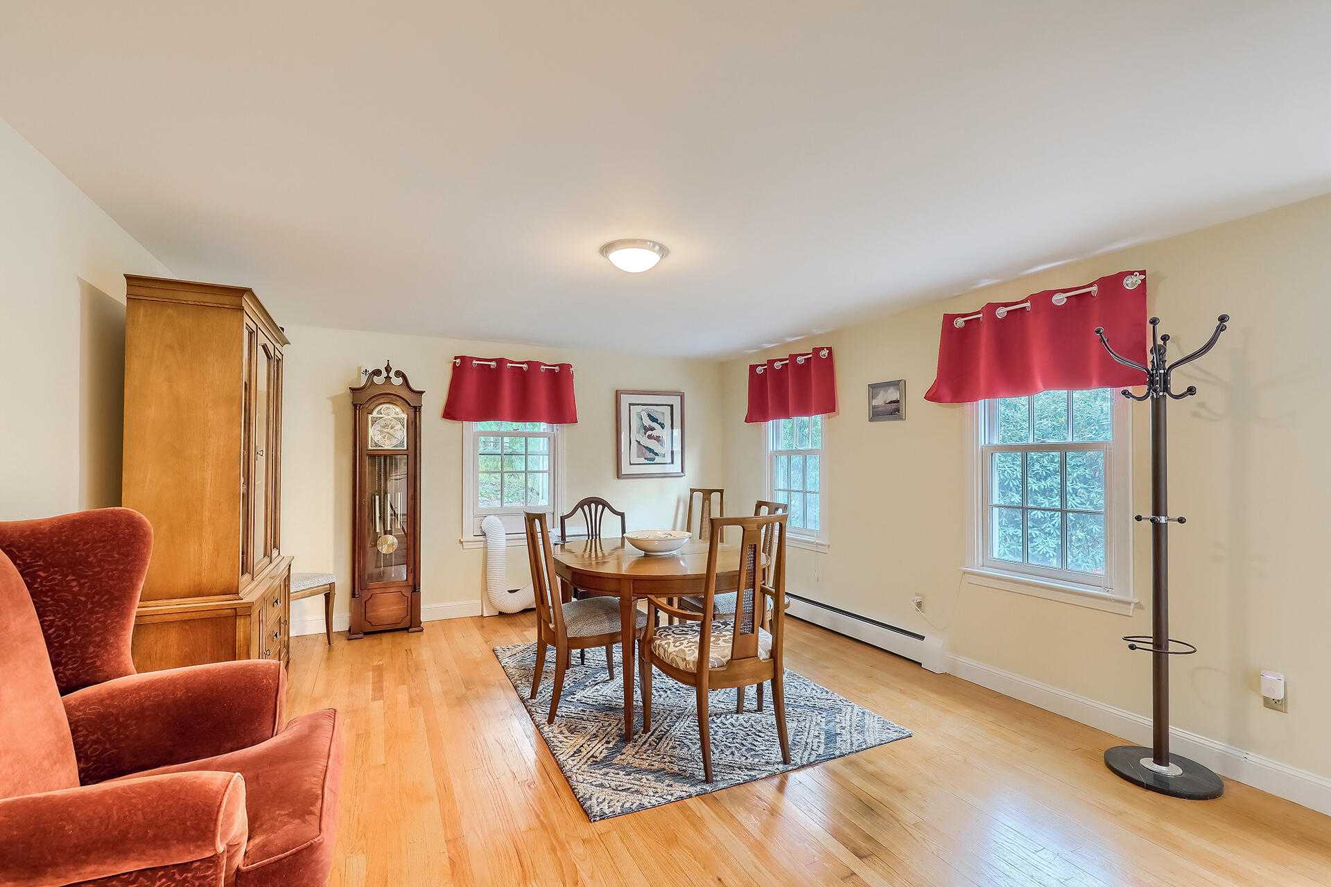 15 Old Post Road Harwich, MA 02645 - Photo 10 of 39 Dining