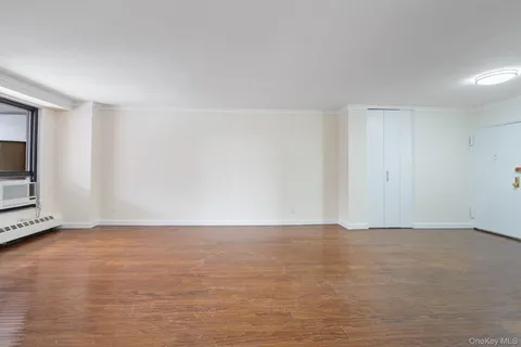 $588,000 | 61-15 98th Street, Unit 8J | Rego Park