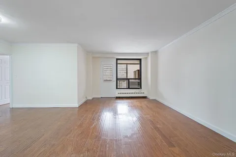 $588,000 | 61-15 98th Street, Unit 8J | Rego Park