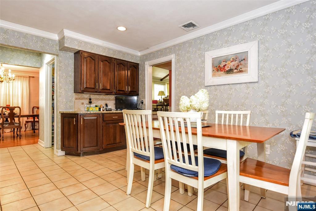 6 Terkuile Road Montvale, NJ 07645 - Photo 14 of 37 Gallery Image 14