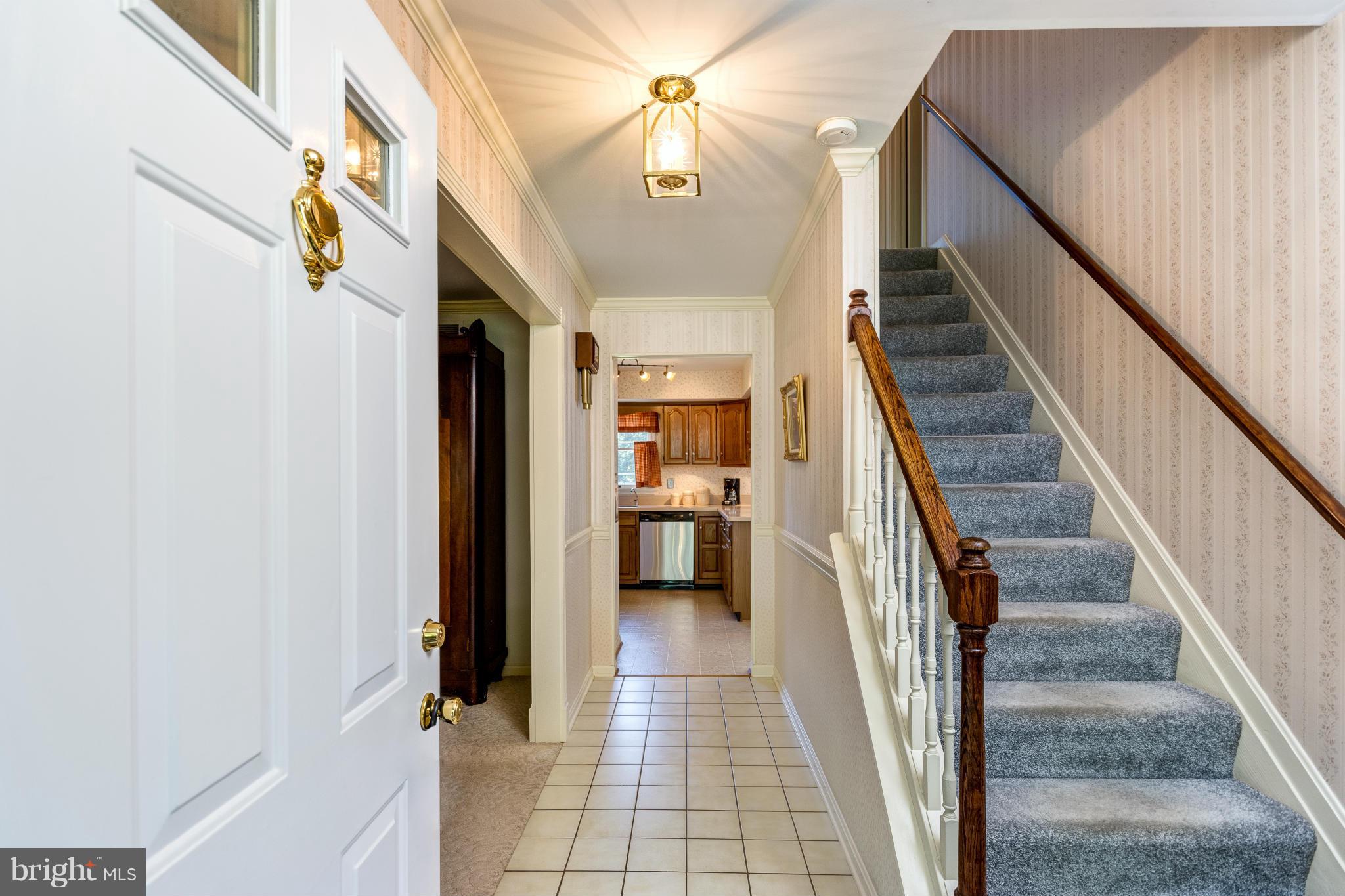 2635 Gilbert Road Mount Airy, MD 21771 - Photo 3 of 30 Interior (General)