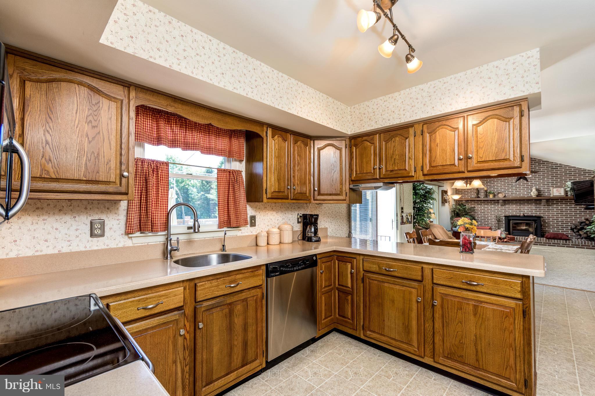 2635 Gilbert Road Mount Airy, MD 21771 - Photo 6 of 30 Kitchen