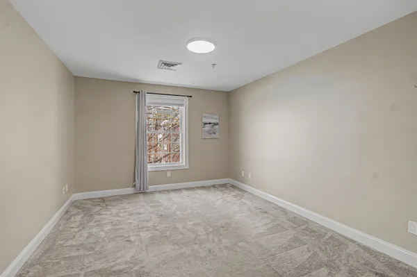 $373,500 | 81 South Williams Street, Unit 303, Burlington, VT 05401