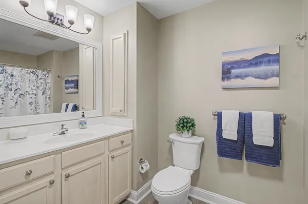 $373,500 | 81 South Williams Street, Unit 303, Burlington, VT 05401