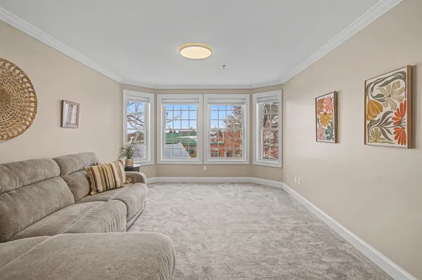 $373,500 | 81 South Williams Street, Unit 303, Burlington, VT 05401