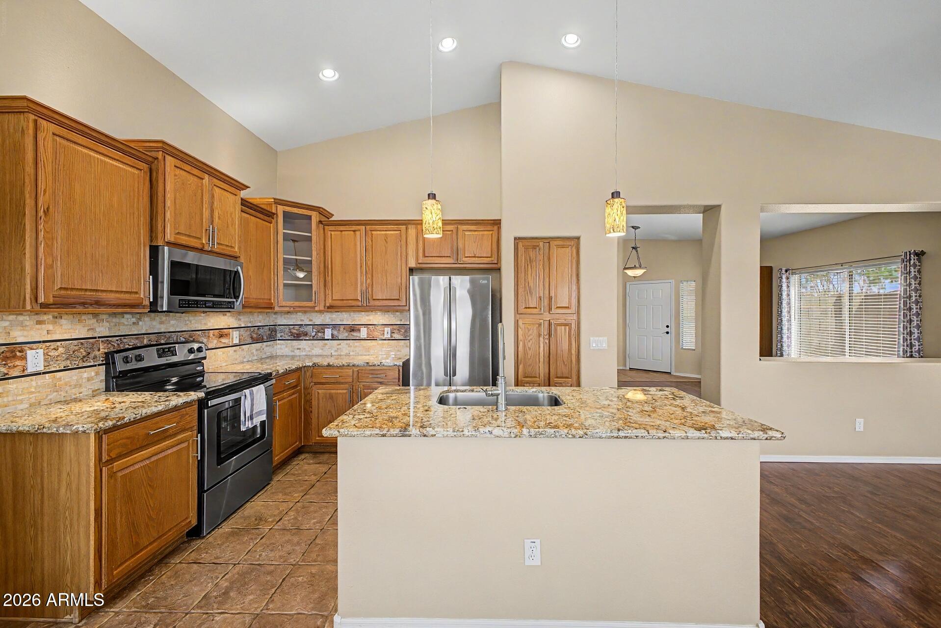 40602 North Apollo Way Anthem, AZ 85086 - Photo 12 of 44 40602 N Apollo Way
