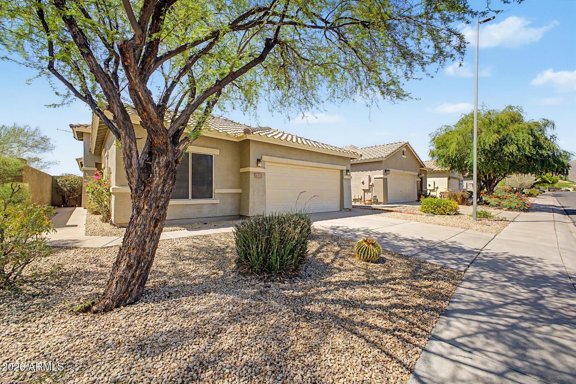 40602 North Apollo Way Anthem, AZ 85086 - Photo 7 of 44 40602 N Apollo Way