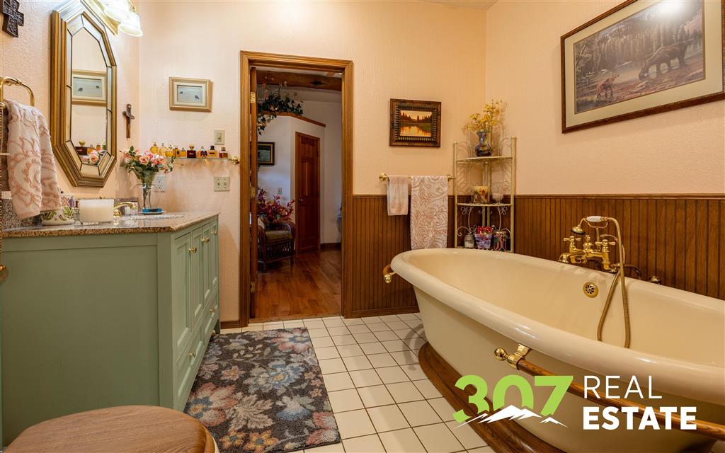 366 6Qs Road Cody, WY 82414 - Photo 21 of 85 Gallery Image 21