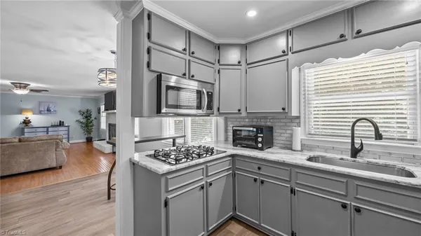 $589,900 | 1926 Downing Drive, Burlington, NC 27215