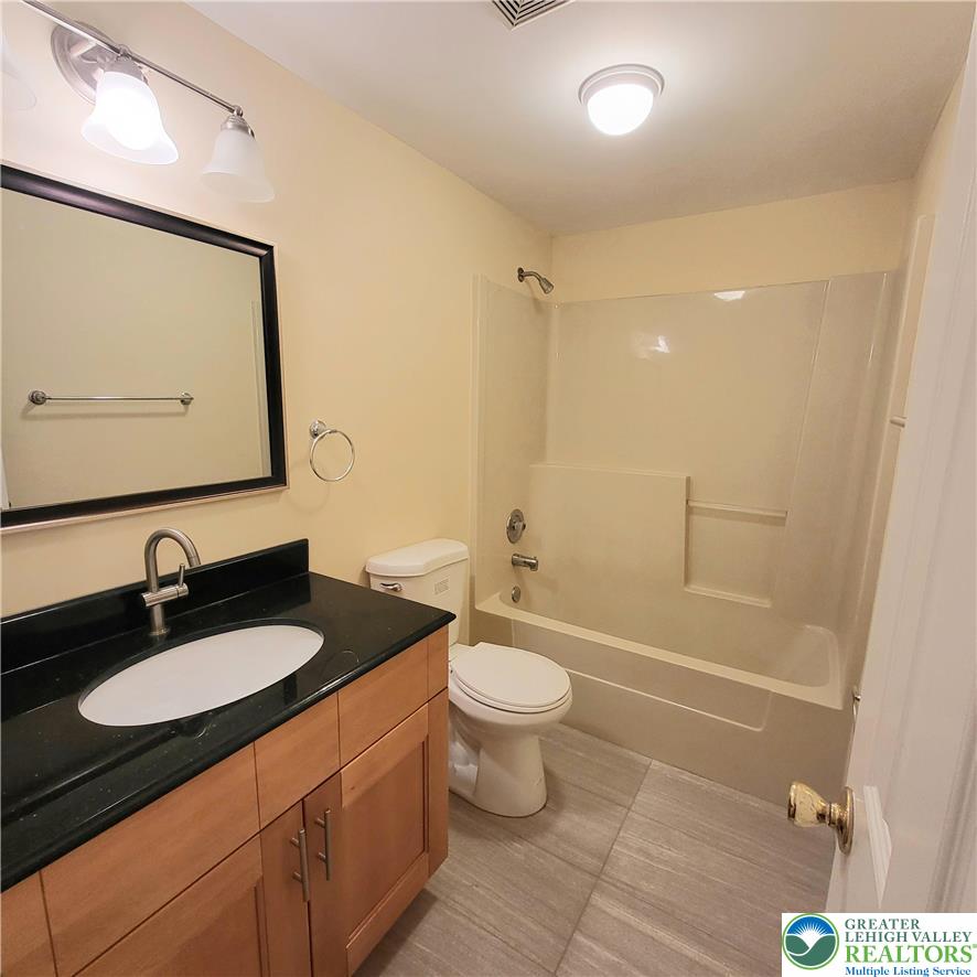 1081 Barnside Road Allentown, PA 18103 - Photo 18 of 25 Gallery Image 18