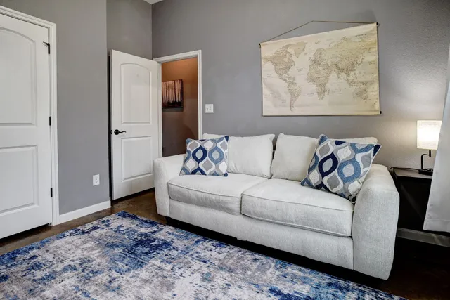 $419,900 | 172 Waipahoehoe Drive, Bastrop, TX 78602