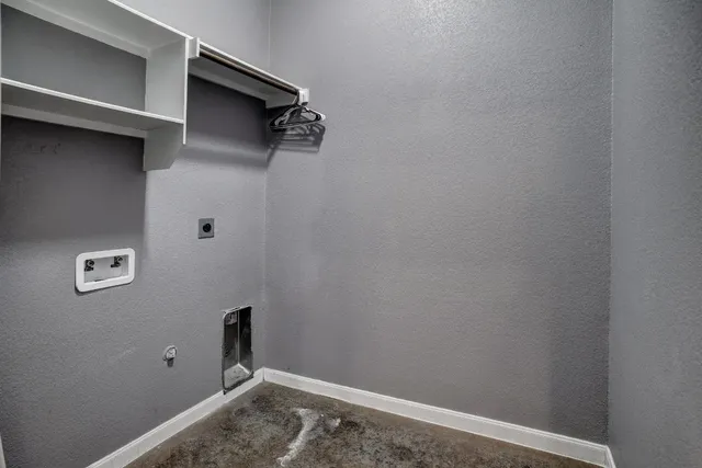 $419,900 | 172 Waipahoehoe Drive, Bastrop, TX 78602