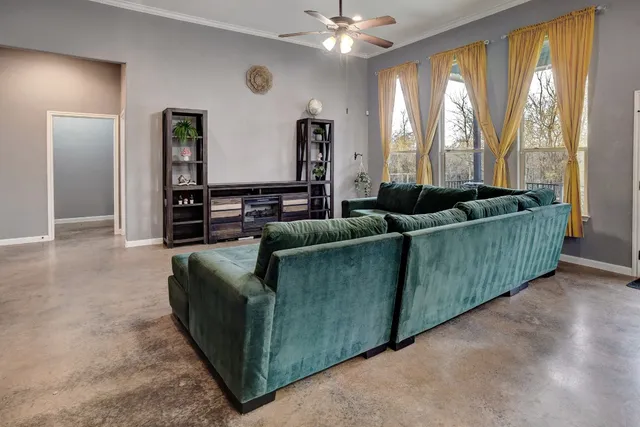 $419,900 | 172 Waipahoehoe Drive, Bastrop, TX 78602