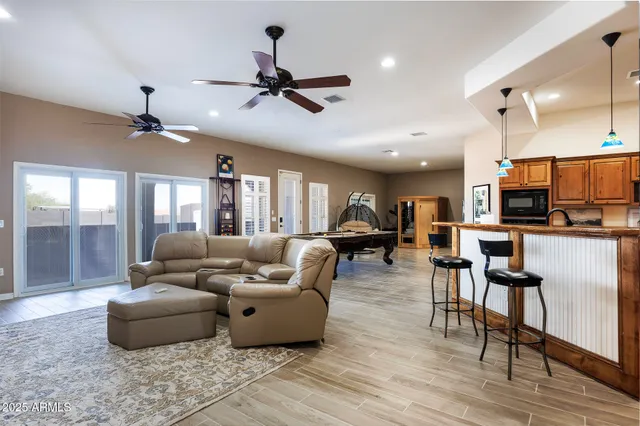 a en suite bathroom with a sink and a mirror