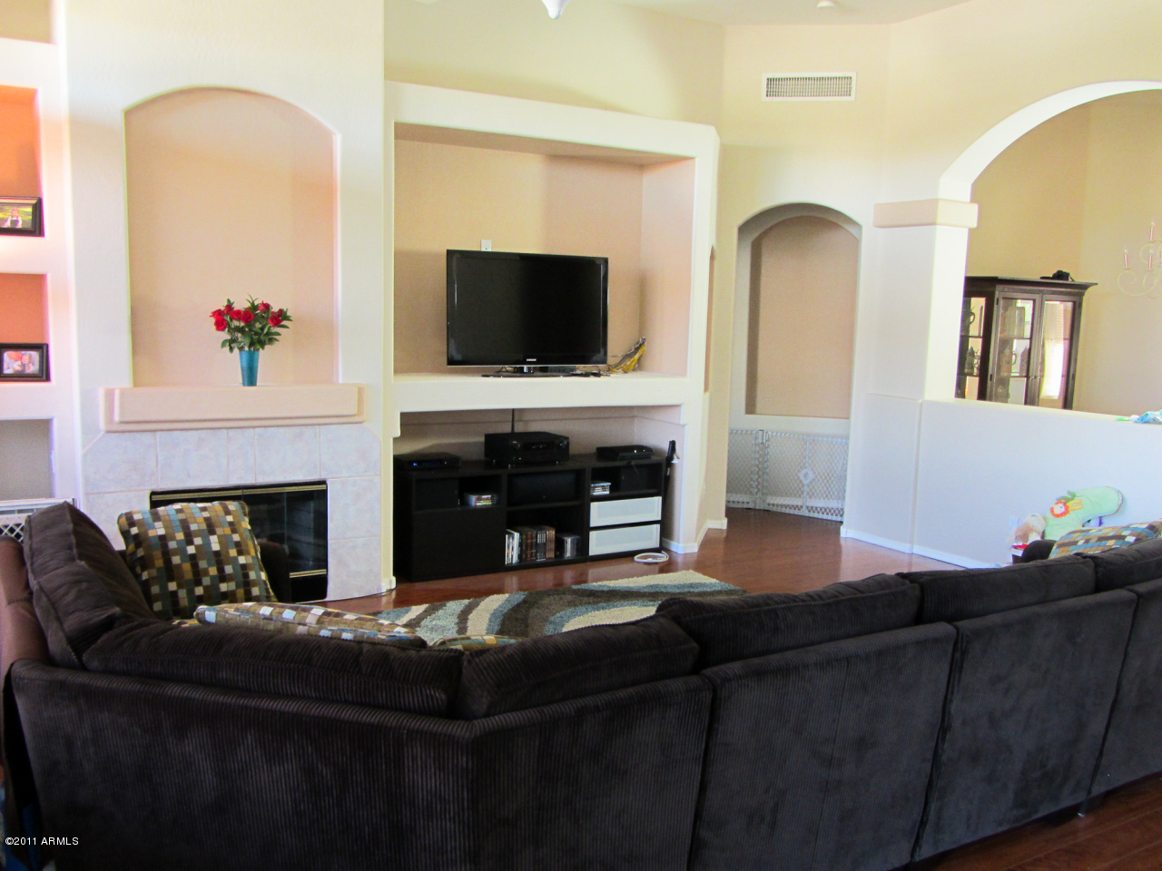 4622 East Bajada Road Cave Creek, AZ 85331 - Photo 3 of 12 Living Room 2
