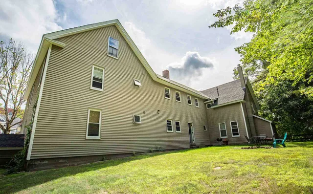 $2,295 | 4 C Bayley Avenue, Plymouth, NH 03264