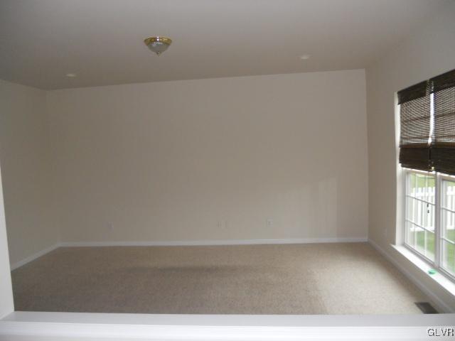 8633 Pathfinder Road Breinigsville, PA 18031 - Photo 7 of 17 Gallery Image 7