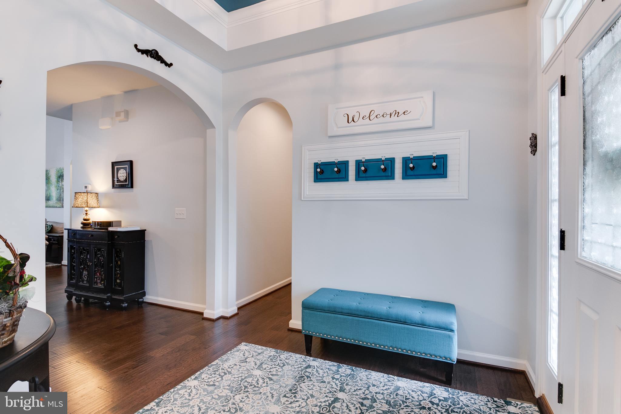 1219 Brittle Ridge Road Warrenton, VA 20187 - Photo 4 of 44 entryway