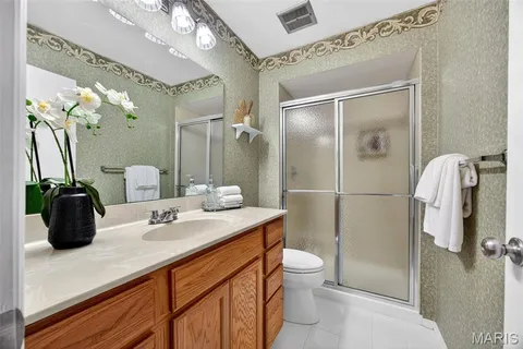 $475,000 | 12464 Meadow Green Place, St. Louis, MO 63141