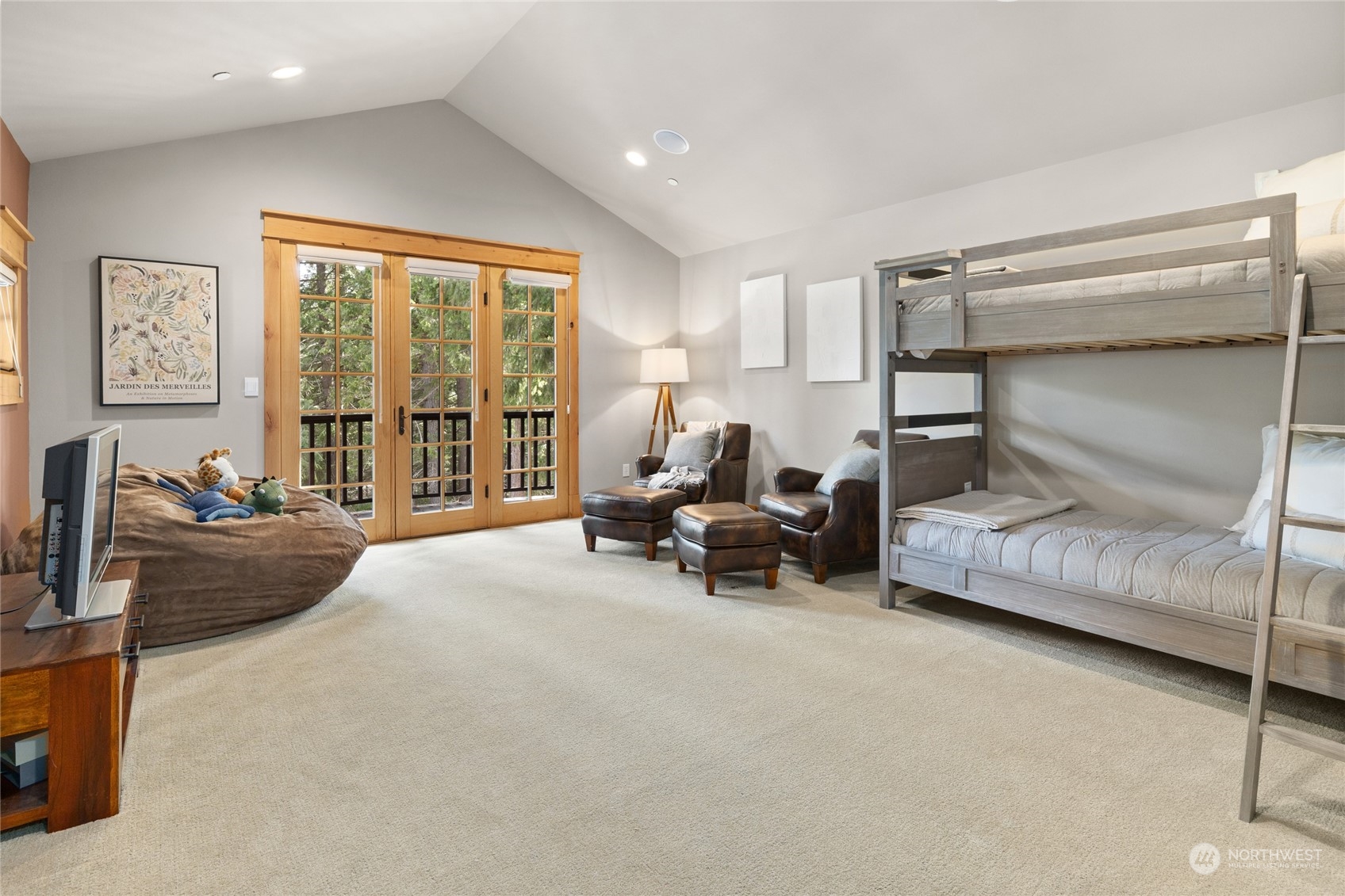 1491 Larkspur Loop Cle Elum, WA 98922 - Photo 26 of 40 a bedroom with furniture and a large window