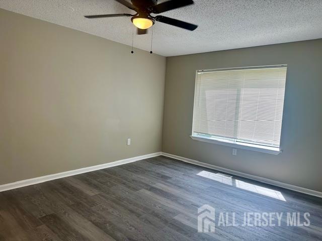 3 Farnham Square Parlin, NJ 08859 - Photo 23 of 31 an empty room with a window