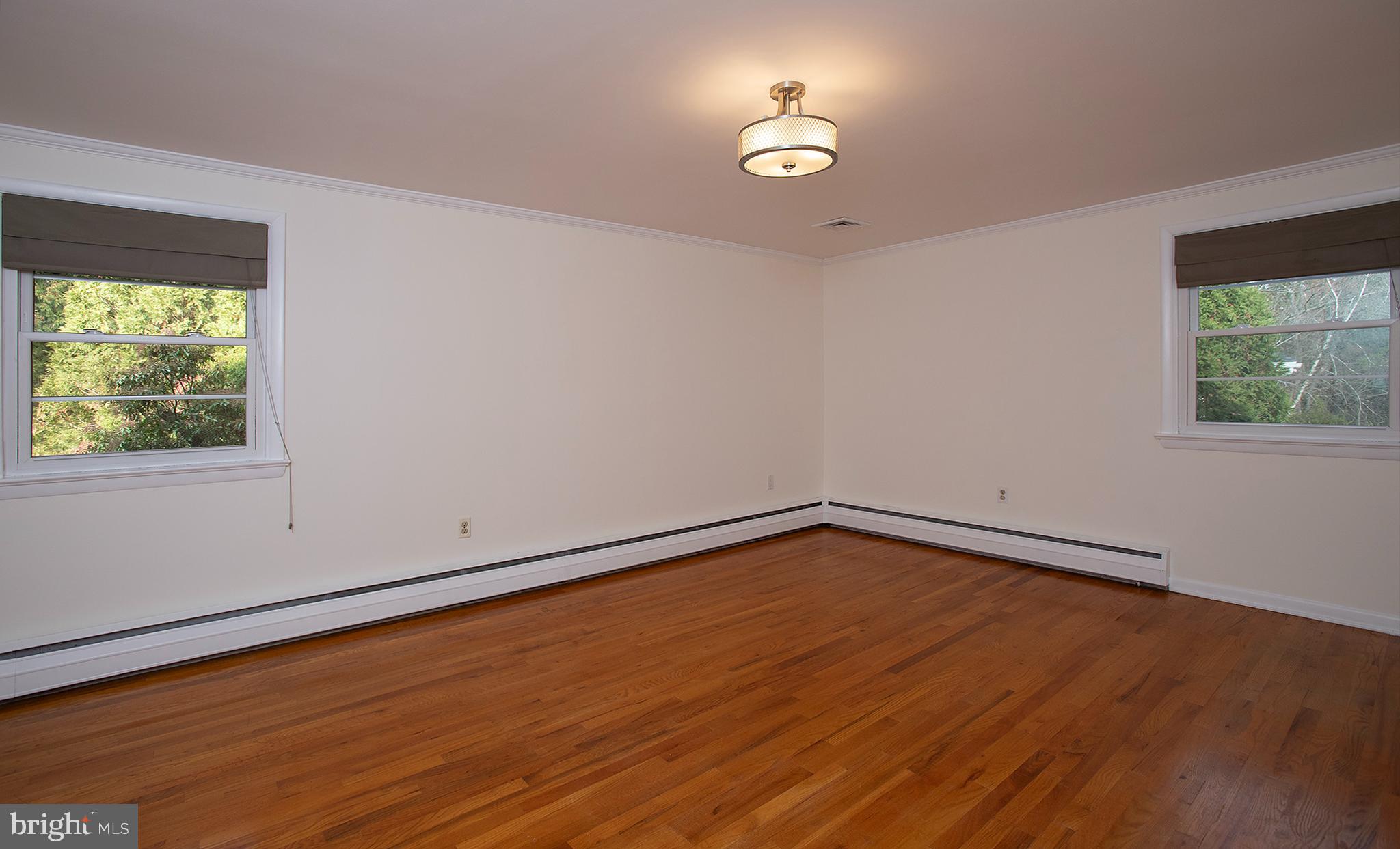 4310 Lakeview Road Harrisburg, PA 17112 - Photo 35 of 54 Original hardwood floors