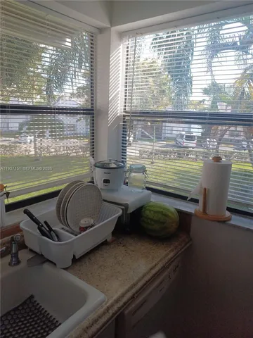 $205,000 | 1201 North Liberty Avenue, Unit 1201E, Homestead, FL 33034