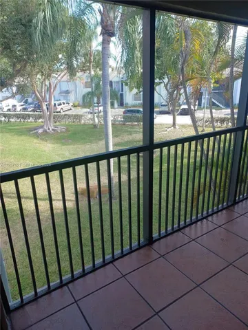 $205,000 | 1201 North Liberty Avenue, Unit 1201E, Homestead, FL 33034