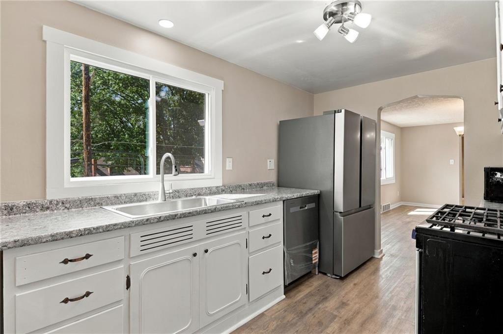 1521 Prospect Road Pittsburgh, PA 15227 - Photo 12 of 41 Gallery Image 12