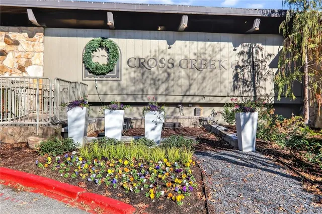 $1,950 | 80 Montre Square Northwest, Atlanta, GA 30327