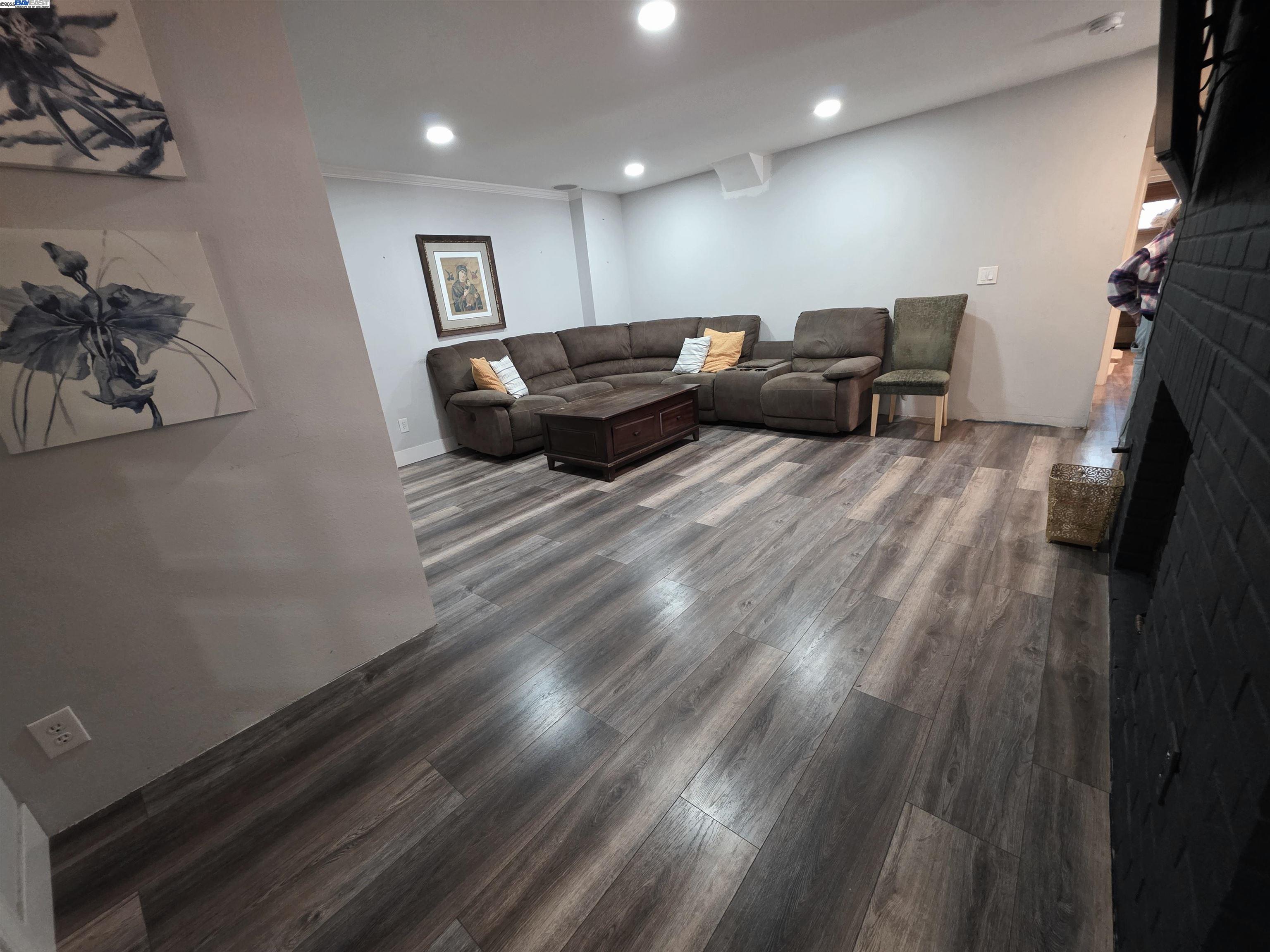 6980 Riverside Boulevard Sacramento, CA 95831 - Photo 4 of 8