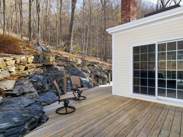 151 Ledges Road Ridgefield, CT 06877 - Photo 23 of 24