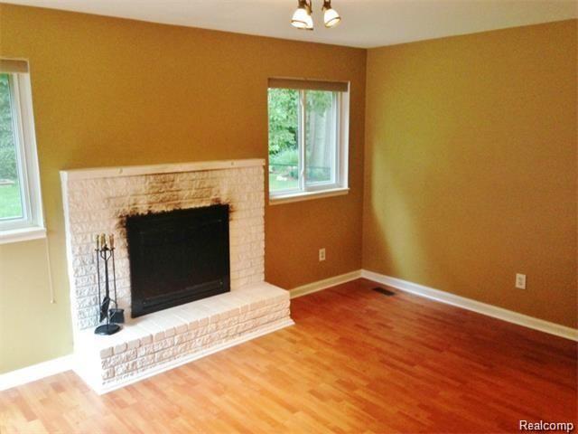 445 Buckingham Road Canton, MI 48188 - Photo 13 of 15