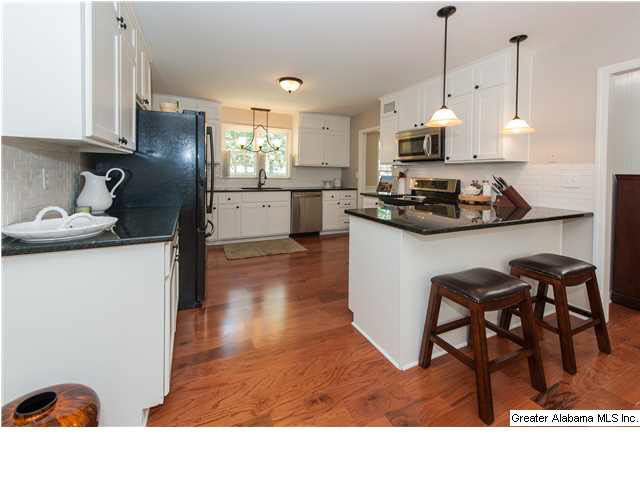 645 Sanders Road Birmingham, AL 35226 - Photo 10 of 31