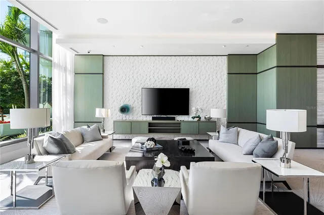 $8,500 | 1155 North Gulfstream Avenue, Unit 606, Sarasota, FL 34236