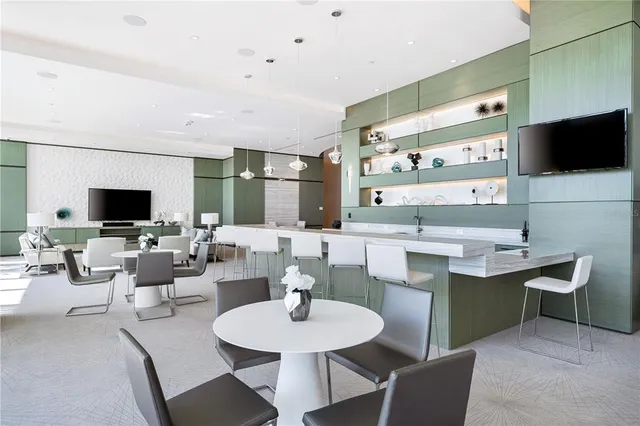 $8,500 | 1155 North Gulfstream Avenue, Unit 606, Sarasota, FL 34236