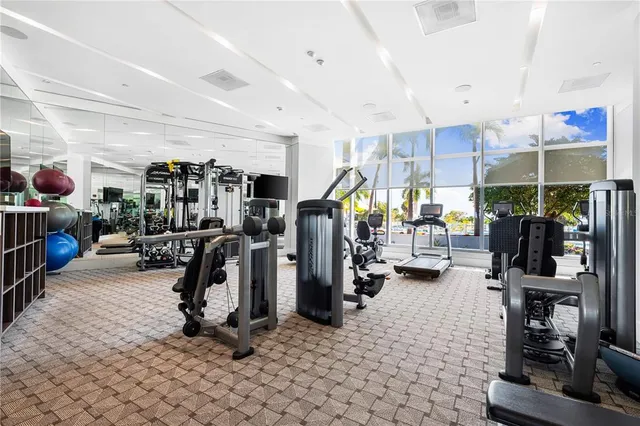 $8,500 | 1155 North Gulfstream Avenue, Unit 606, Sarasota, FL 34236