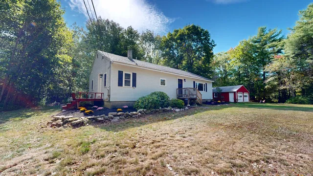 $350,000 | 313 West Neck Road, Nobleboro, ME 04555