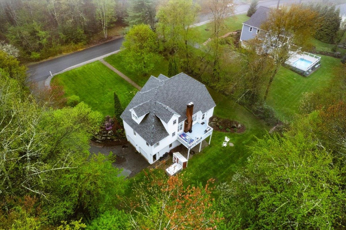 14 Hunters Road Bedford, NH 03110 - Photo 29 of 33 Gallery Image 29