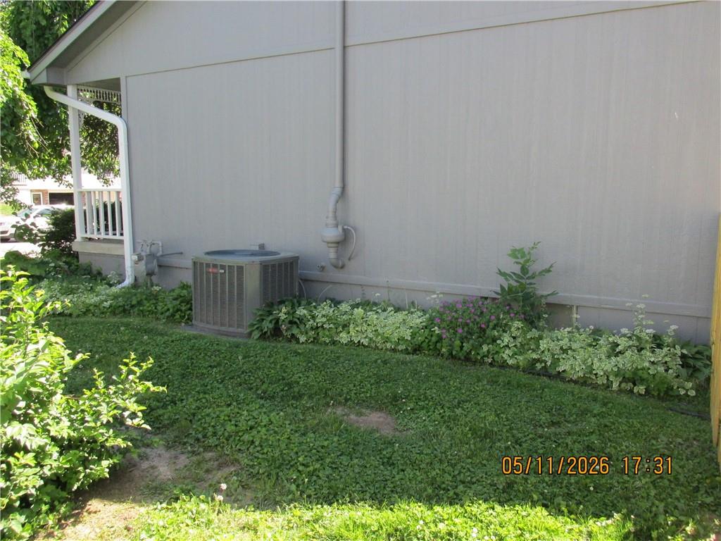 2112 Northeast Springbrook Street Blue Springs, MO 64014 - Photo 14 of 20