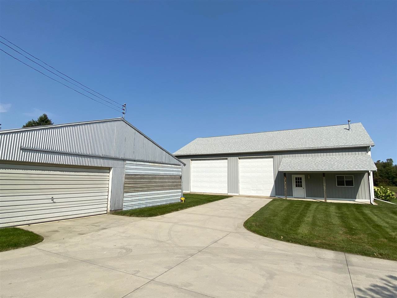 6675 Goodall Road Corunna, MI 48817 - Photo 5 of 56 50024569-4.JPG