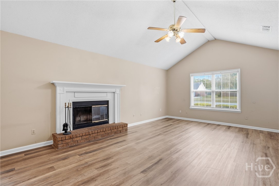 197 Waters Avenue Allenhurst, GA 31301 - Photo 7 of 41